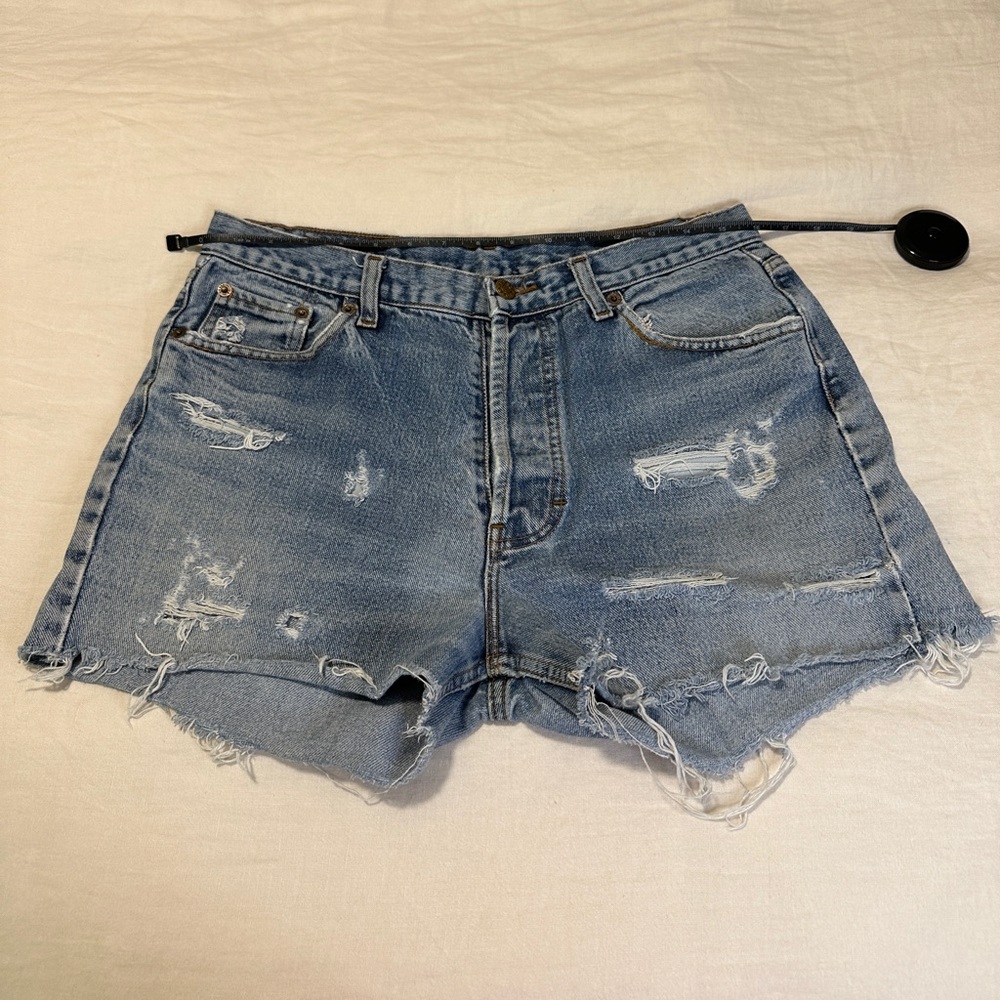 Vintage Levi’s High Waisted Cutoff Jean Shorts